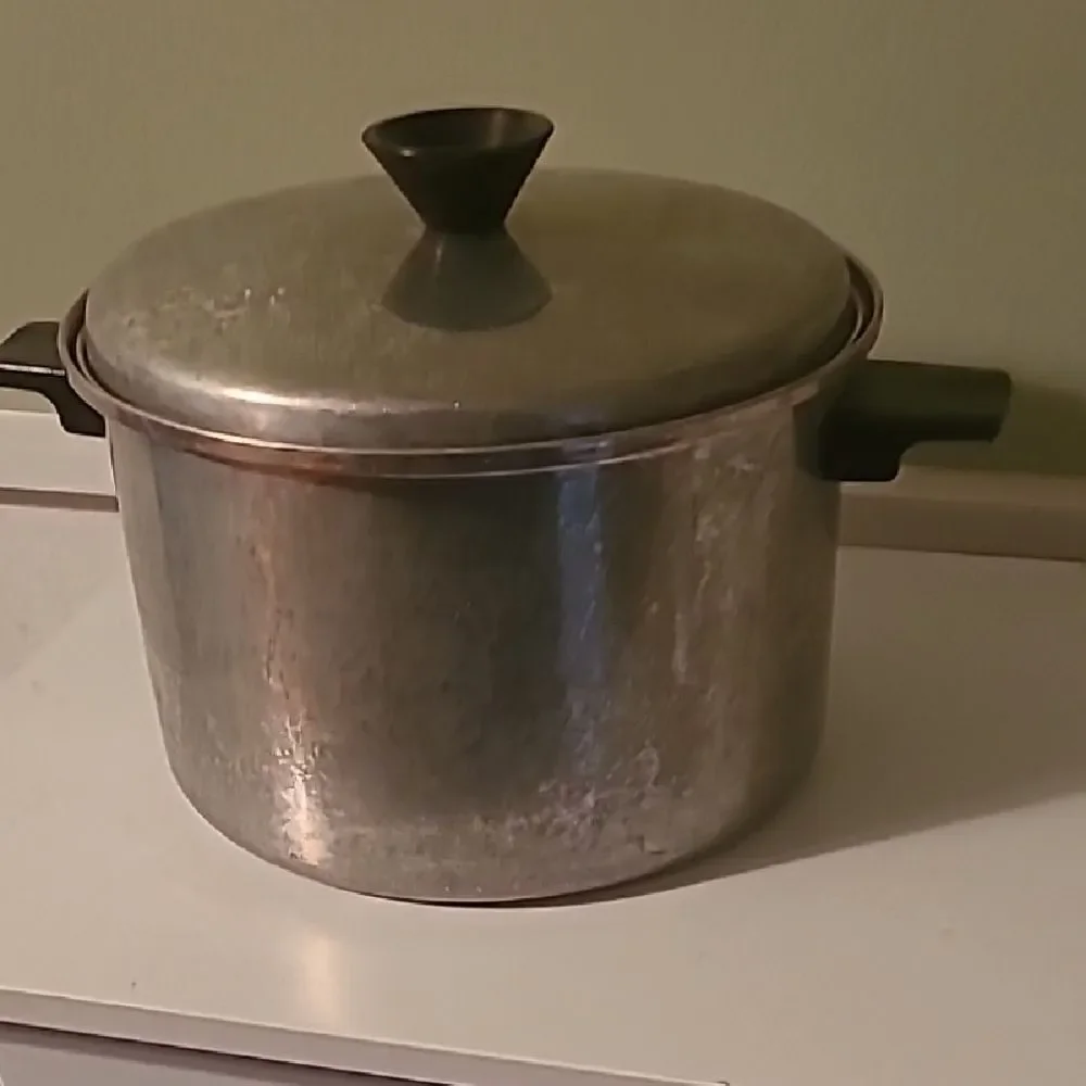 Vintage Aluminun Stock Pot with Lid